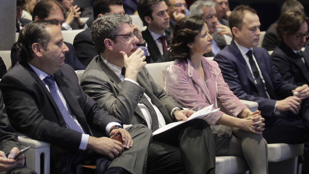 Juan Pablo Lázaro, presidente de CEIM; Álvaro Nadal, ministro de Energía, Turismo y Agenda Digital; y Blanca Montero subdirectora general de Banco Sabadell.