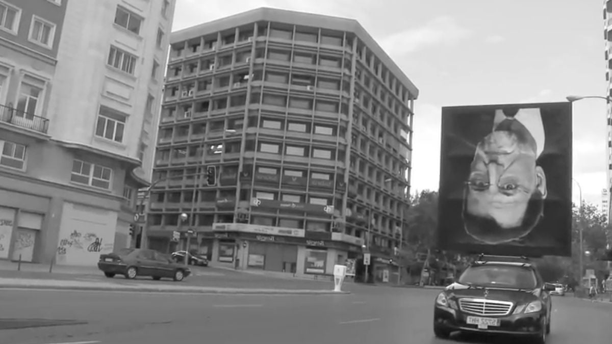 Otra obra polémica de Santiago Sierra, en 2012.