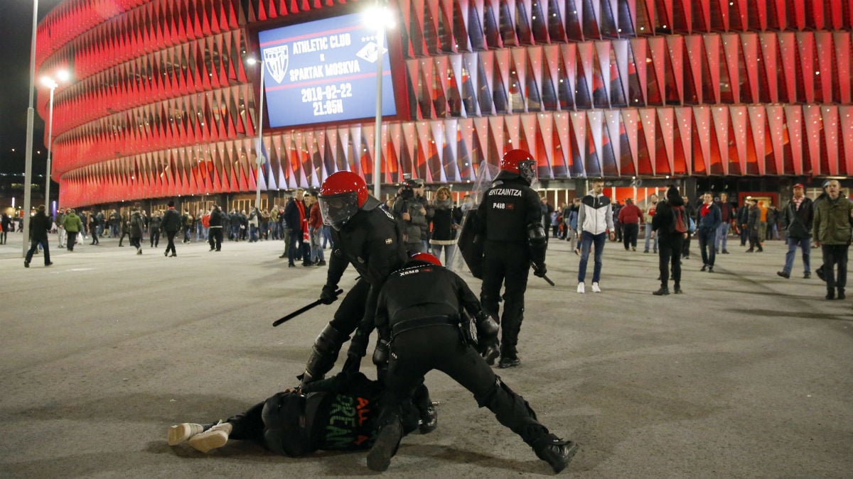 Enfrentamientos en Bilbao. (EFE)