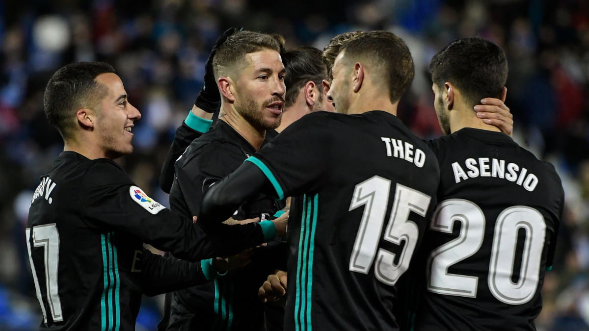 Los jugadores del Real Madrid celebran un gol en Butarque. (AFP)