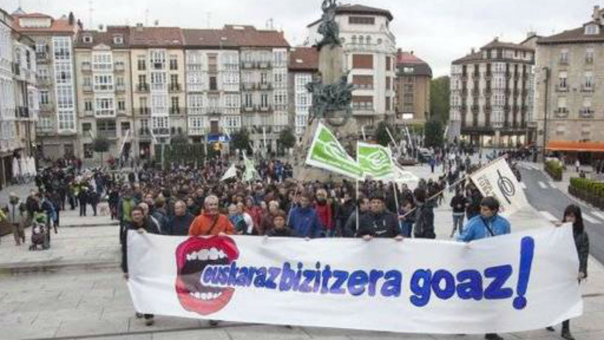 Manifestación por la imposición del euskera en un municipio del País Vasco