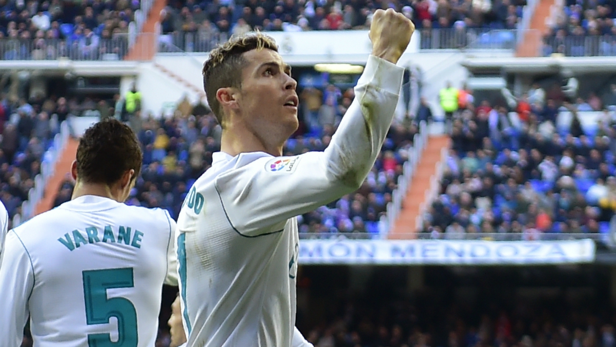 Cristiano Ronaldo celebra su gol al Alavés. (AFP)