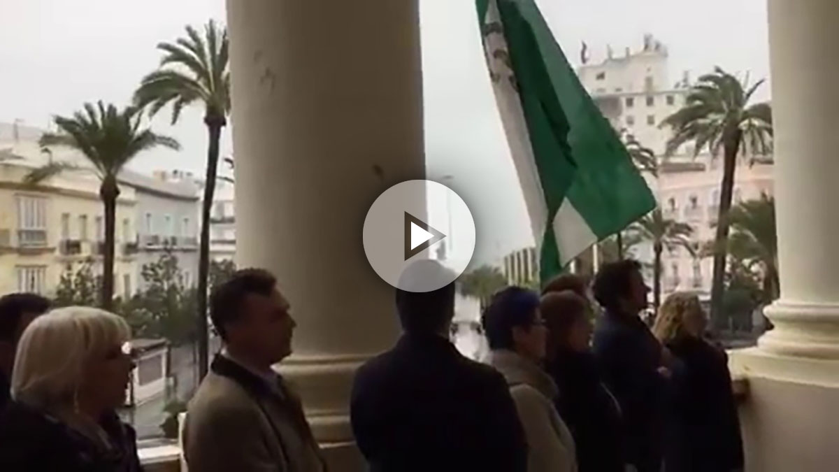 Himno de Andalucía interpretado el 28-F en el Ayuntamiento de Cádiz