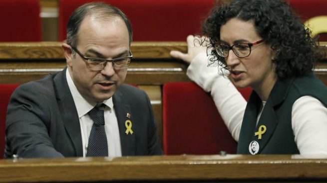 Jordi Turull y Marta Rovira en el Parlament de Cataluña. Foto: EFE