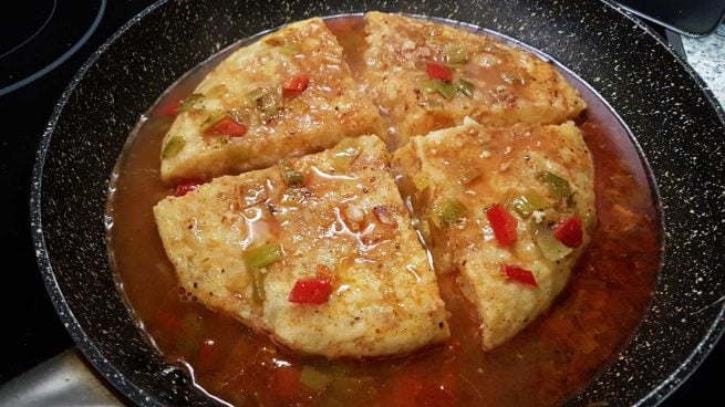 Tortilla en salsa