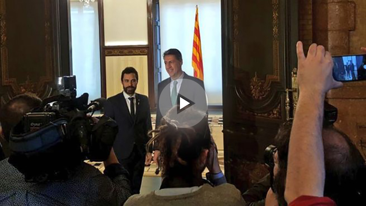 Roger Torrent, presidente del Parlament, y Xavier García Albiol, líder del PP catalán, en la Cámara autonómica catalana.