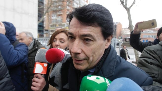 González acusa a la juez de Estepona de estar «teledirigida e inventarse diligencias» de su dúplex