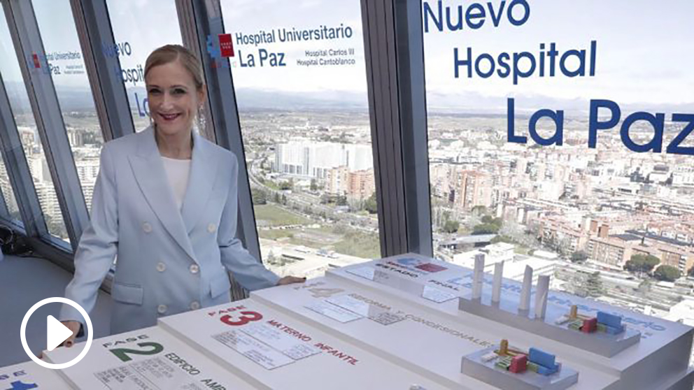 Cristina Cifuentes presentando el nuevo Hospital de La Paz.