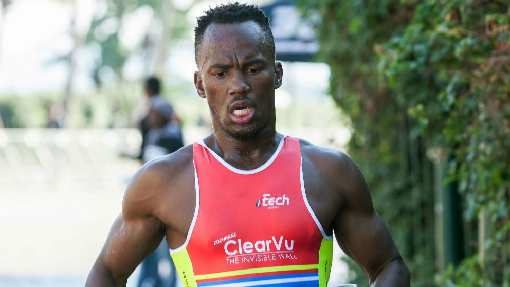 Mhlengi Gwala, en un entrenamiento. (Facebook)