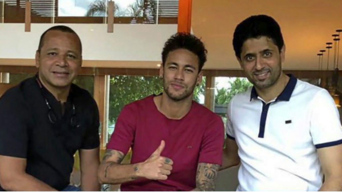Los Neymar posan con el jeque en Brasil-