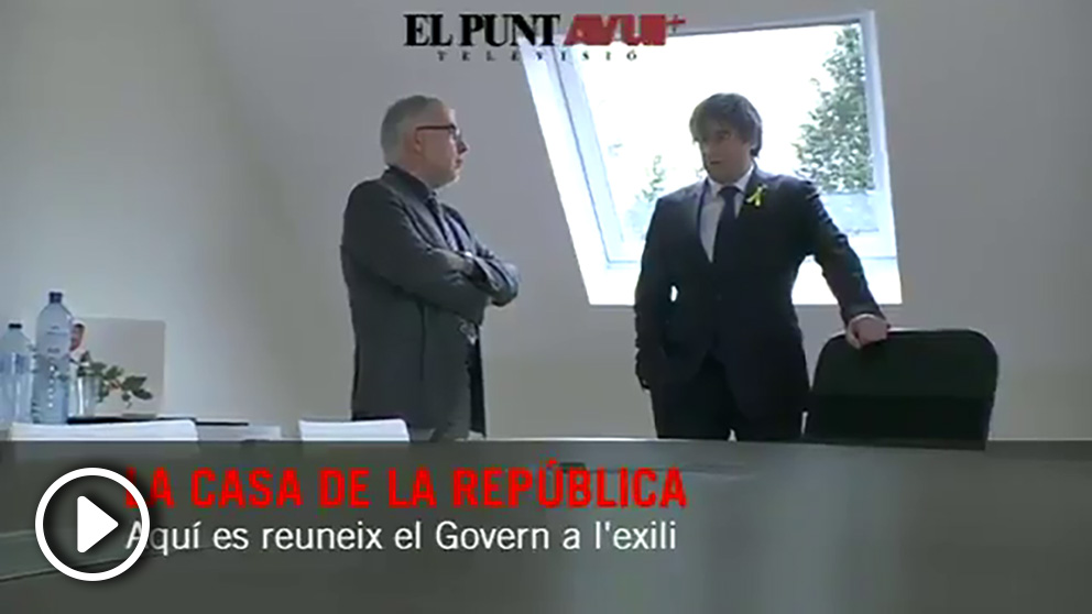 Carles Puigdemont abre por primera su mansión de Waterloo a la prensa afín
