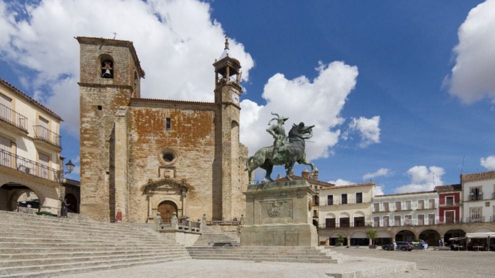 Qué ver en Trujillo Lugares rutas qué hacer y dónde comer en Trujillo