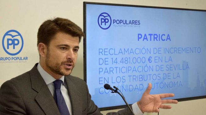 Beltrán Pérez, portavoz del PP de Sevilla.