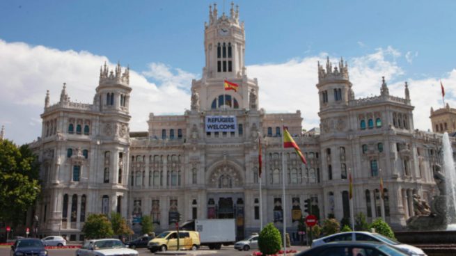 Una chapuza de Carmena amenaza a 400 empleados del Ayuntamiento de Madrid