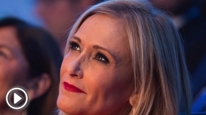 Un error en el voto de Cifuentes sobre su ley de universidades hace que prospere el texto alternativo de Podemos ?>