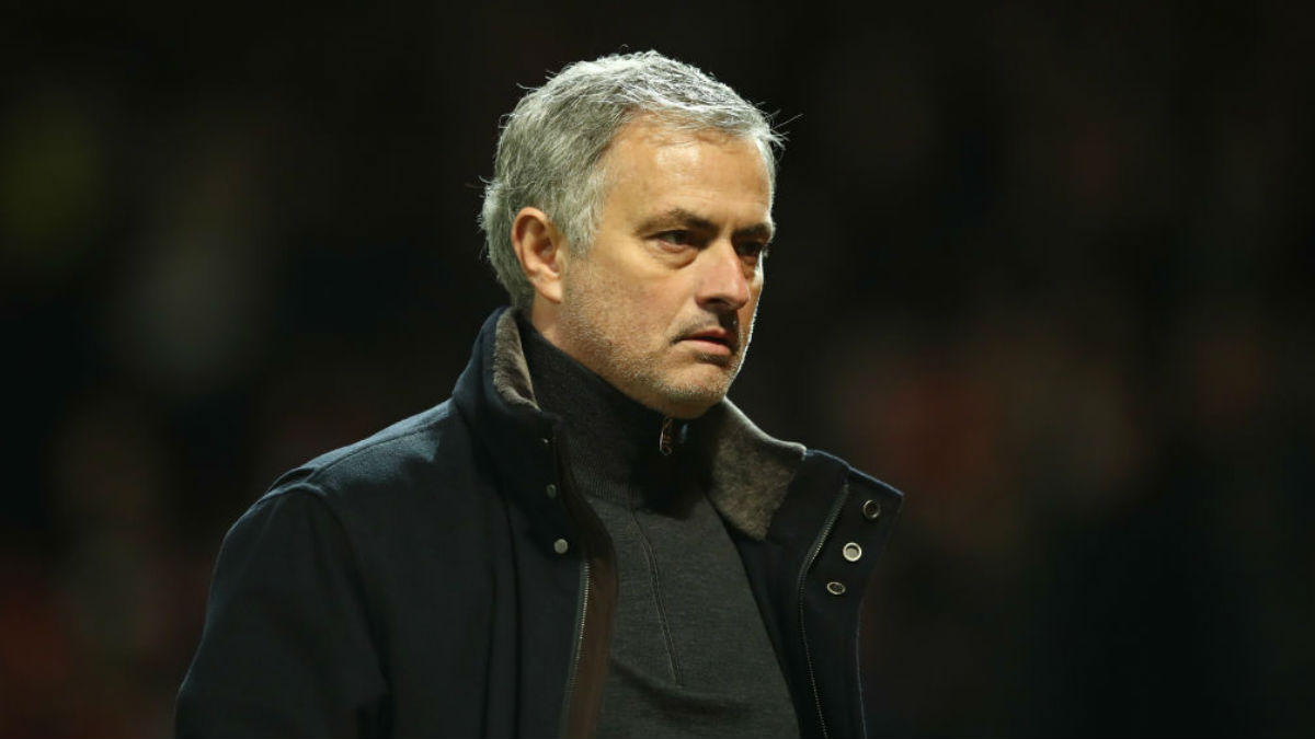 José Mourinho, tras caer eliminado de la Liga de Campeones, ante el Sevilla (Getty).