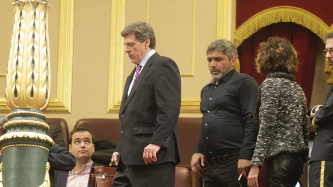 Juan José Cortés y Juan Carlos Quer a la entrada del Congreso. (Foto: Francisco Toledo)