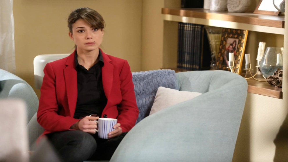 Quintero intenta un acercamiento con Alicia en ‘Servir y proteger’