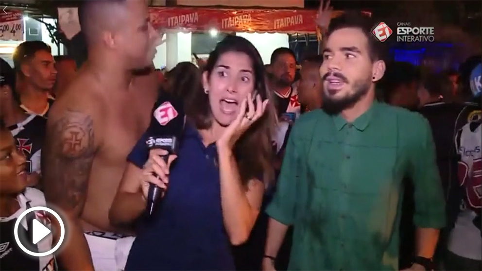 La reportera brasileña se quedó de piedra tras ser acosada.