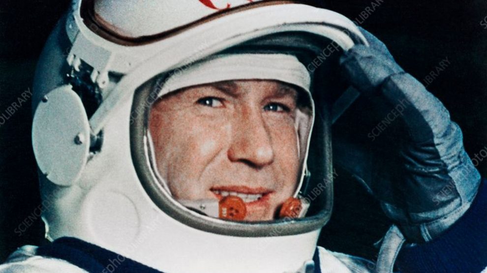 Alexei Leonov dio el primer paseo espacial el 18 de marzo de 1965
