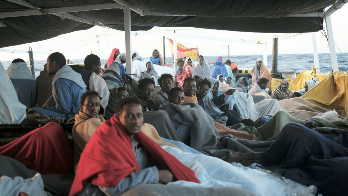 Inmigrantes libios en el barco de la ONG Proactiva Open Arms.