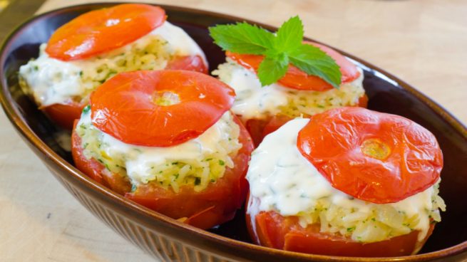 Receta de tomates rellenos de arroz fácil y deliciosa