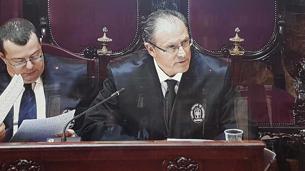 El abogado de Iñaki Urdangarin, Mario Pascual Vives, en la vista del caso Nóos en el Tribunal Supremo.