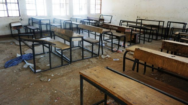 Una de las aulas de la aldea nigeriana de Dapchi tras el secuestro masivo de chicas por parte de los terroristas islámicos de Boko Haram. Foto: AFP