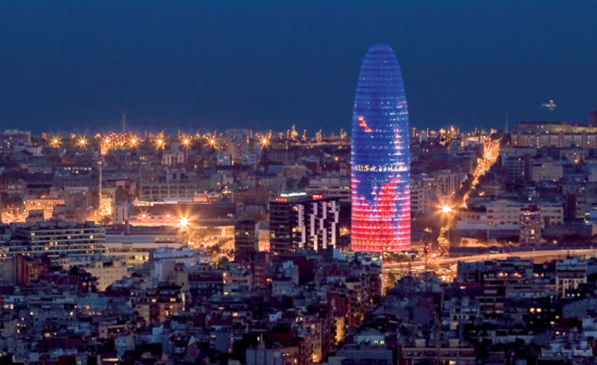 Torre Agbar, la emblemática sede de la multinacional española en Barcelona.