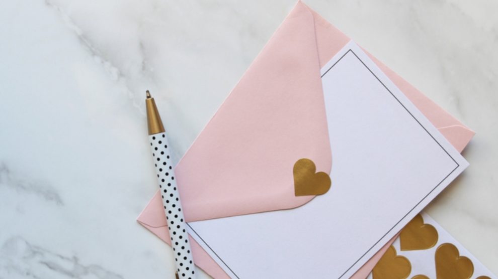 Pasos para aprender a hacer un sobre de papel