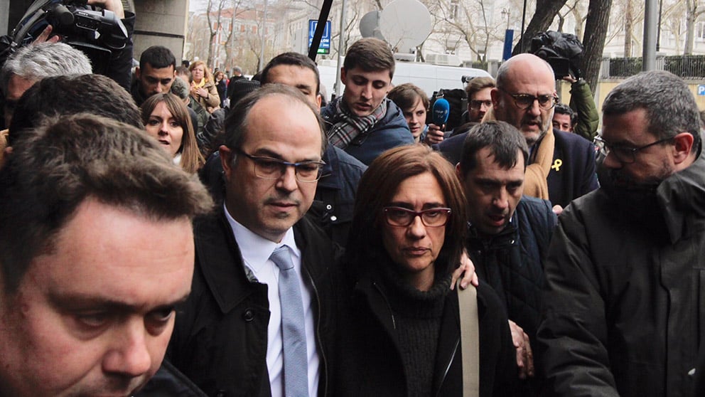 Los consellers imputados, saliendo del Supremo. (Foto: Francisco Toledo)