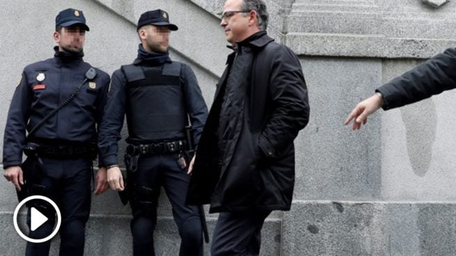 El ex conseller Jordi Turull a la salida del Supremo. ?>