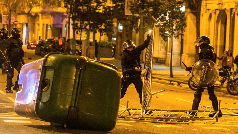 Disturbios en Barcelona (Foto: EFE)