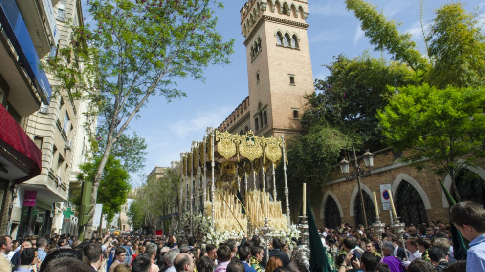 Consulta el itinerario y horario de las procesiones del Lunes Santo en Sevilla 2018