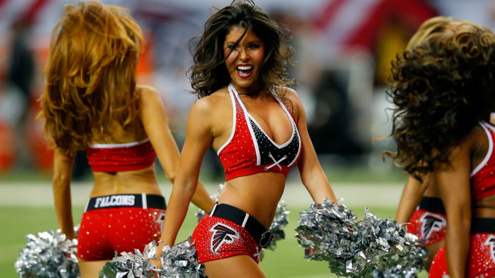 cheerleaders-falcons-3