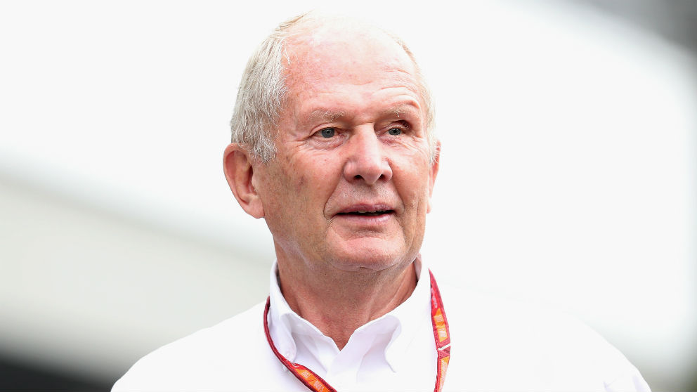 Helmut Marko ha asegurado que Mercedes está jugando con el resto de equipos de Fórmula 1, ya que tienen una ventaja tal que se permiten el lujo de mostrarla cuando a ellos les conviene. (Getty)