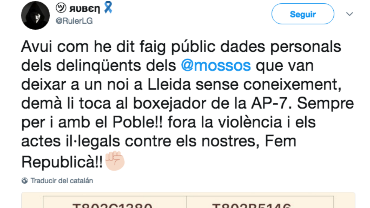Un usuario de Twitter difunde los datos personales de dos mossos antidisturbios.