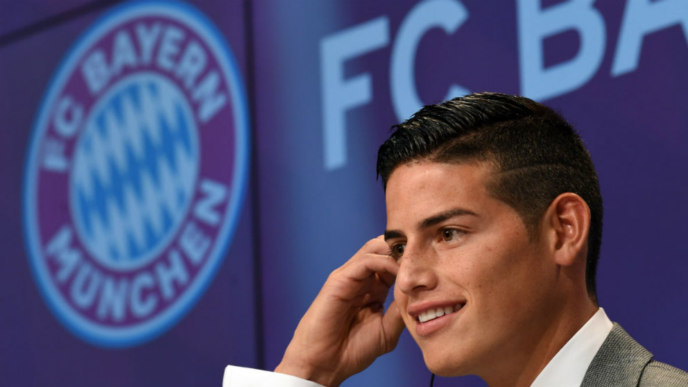 James Rodríguez, en su presentación con el Bayern. (AFP)