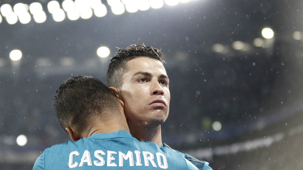Casemiro y Cristiano celebran el 0-1 del Real Madrid. (AFP)