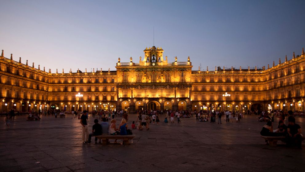 Descubre aquí lugares, rutas, planes y dónde comer en Salamanca