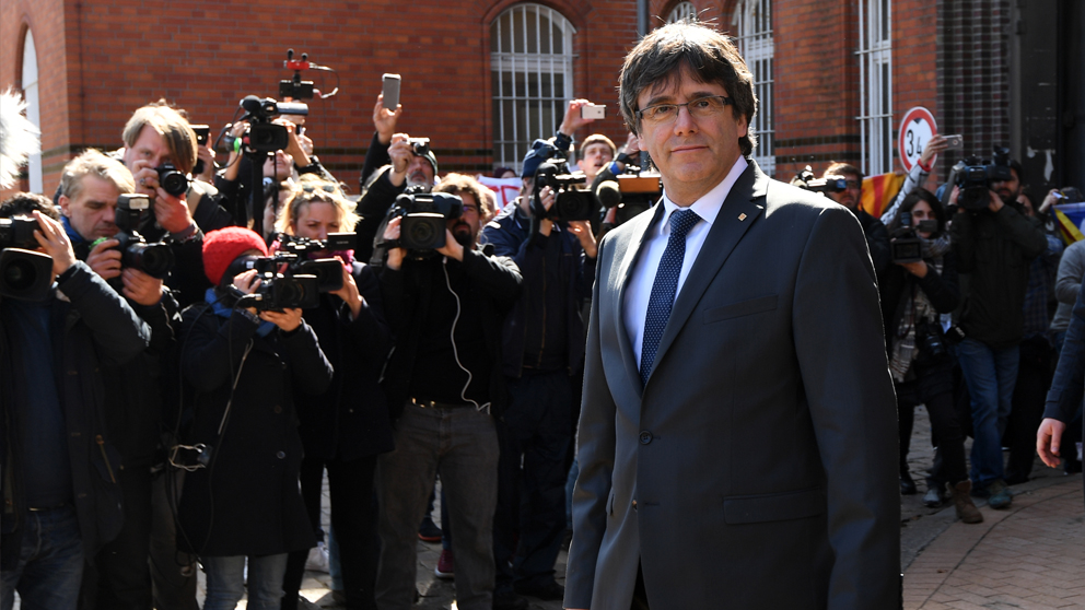 Carles Puigdemont a su salida de la prisión de Neumünster. (Foto: AFP)