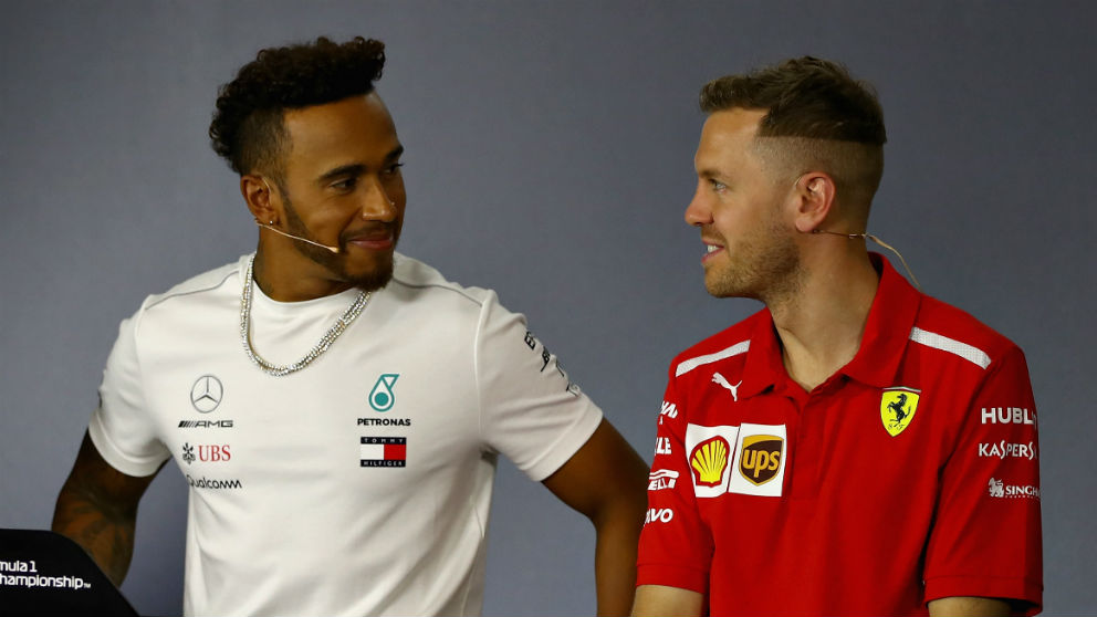 La rivalidad de Lewis Hamilton y Sebastian Vettel traspasa el asfalto hasta el punto de enfrentarse hasta por las diferencias de criterio que tienen a la hora de evaluar la velocidad de sus monoplazas de esta temporada. (Getty)