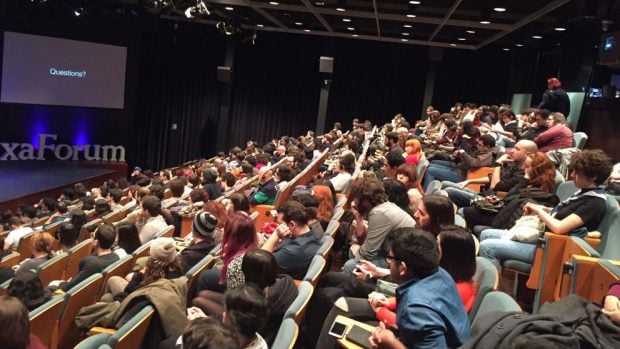 EL público llenado el CaixaForum en la edición itinerante de Animayo en Barcelona el año pasado.