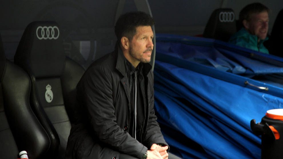 Simeone durante el derbi madrileño. (Enrique Falcón)