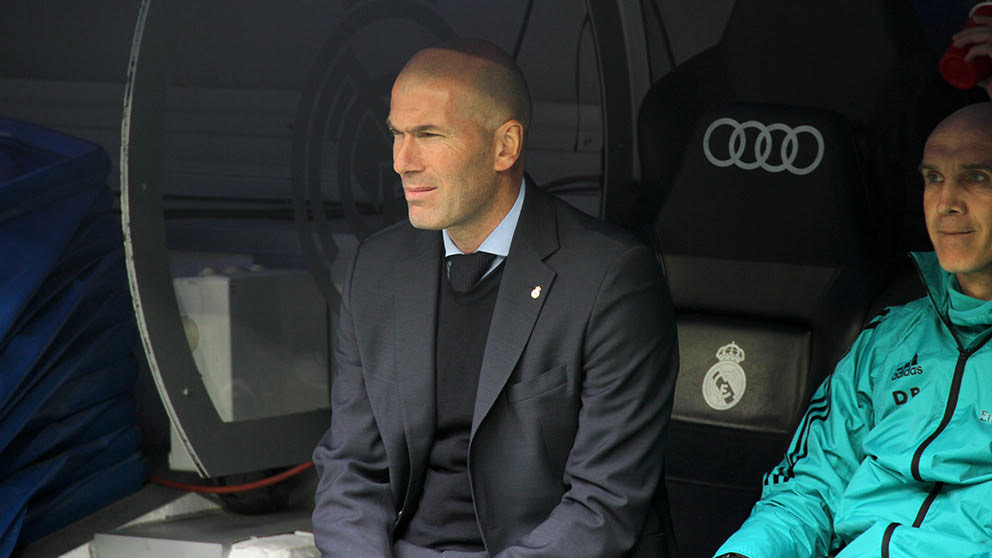 Zidane durante el derbi madrileño. (Enrique Falcón)