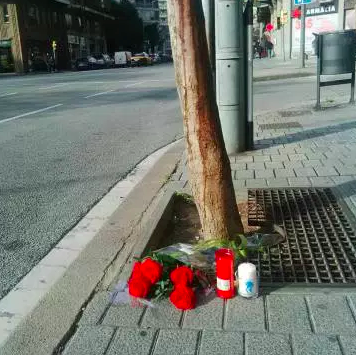 Lugar donde el agresor asesinó a un seguidor del RCD Español en Barcelona