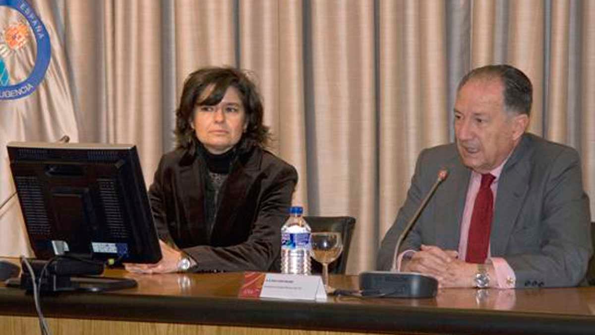 Elena Sánchez junto al director del CNI el general Félix Sanz Roldán.