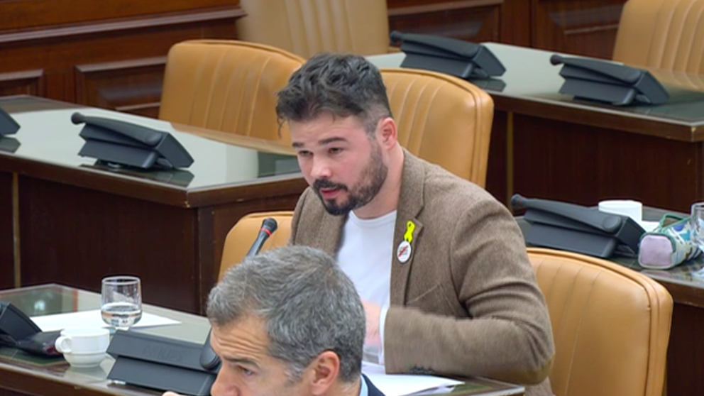 El diputado de ERC, Gabriel Rufián, en la comisión de investigación de la financiación ilegal del PP en el Congreso.