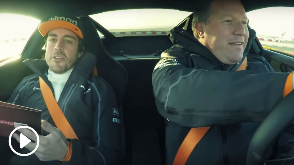 Fernando Alonso ha vuelto a evidenciar la buena relación que le une con su actual jefe, Zak Brown, en un curioso vídeo en el que ambos se entrevistan mutuamente al volante de uno de los coches de calle de la marca británica.