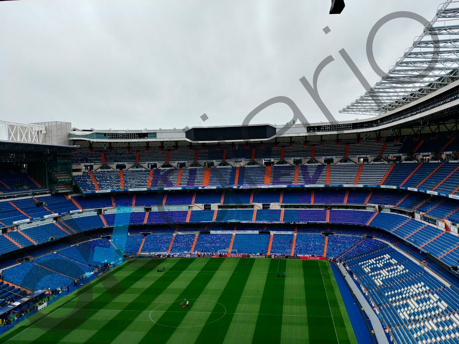 El Bernabéu lucirá un mosaico con un tiburón y la palabra Kiev, sede de la próxima final de Champions.
